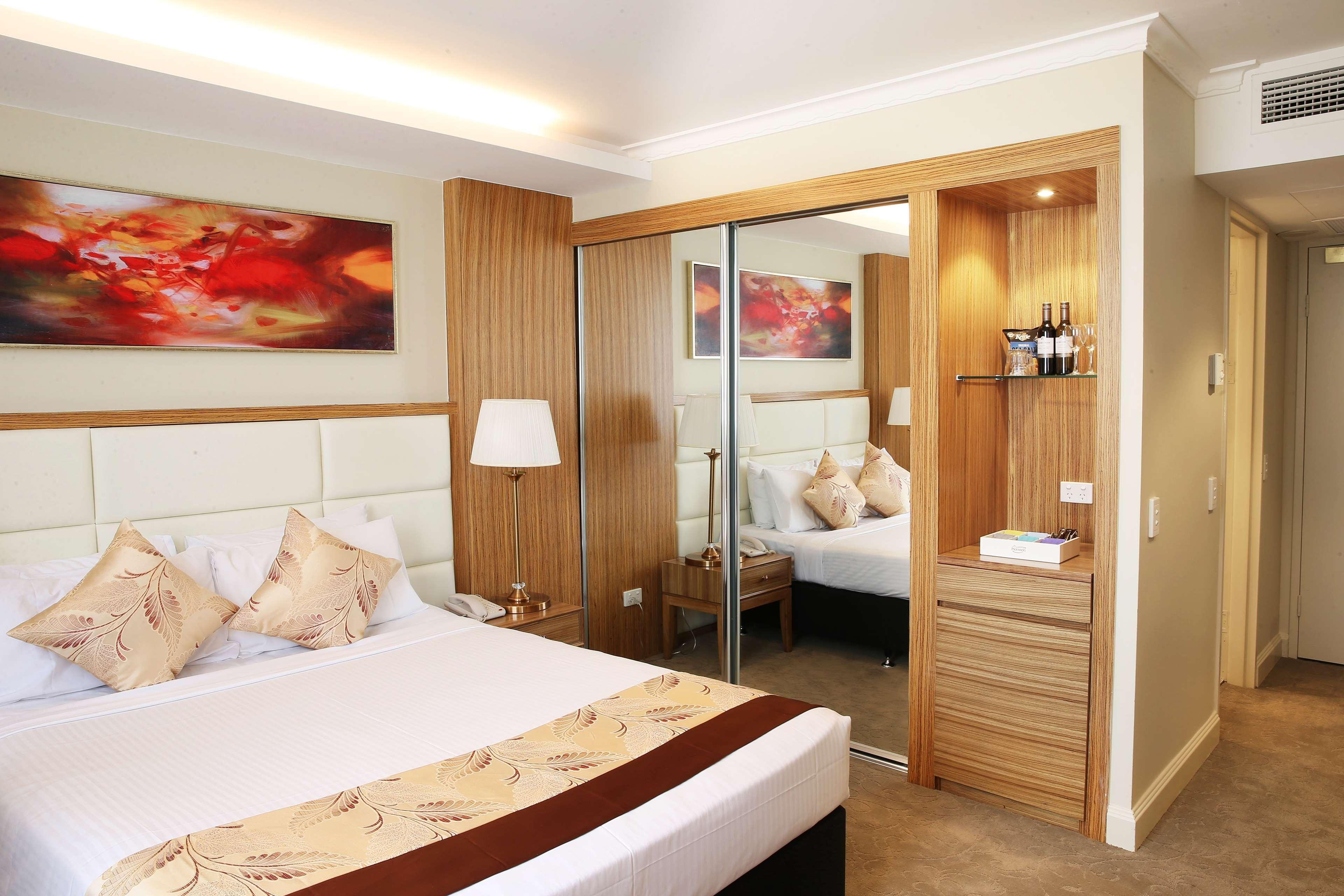 Hotel Diana Brisbane Bagian luar foto