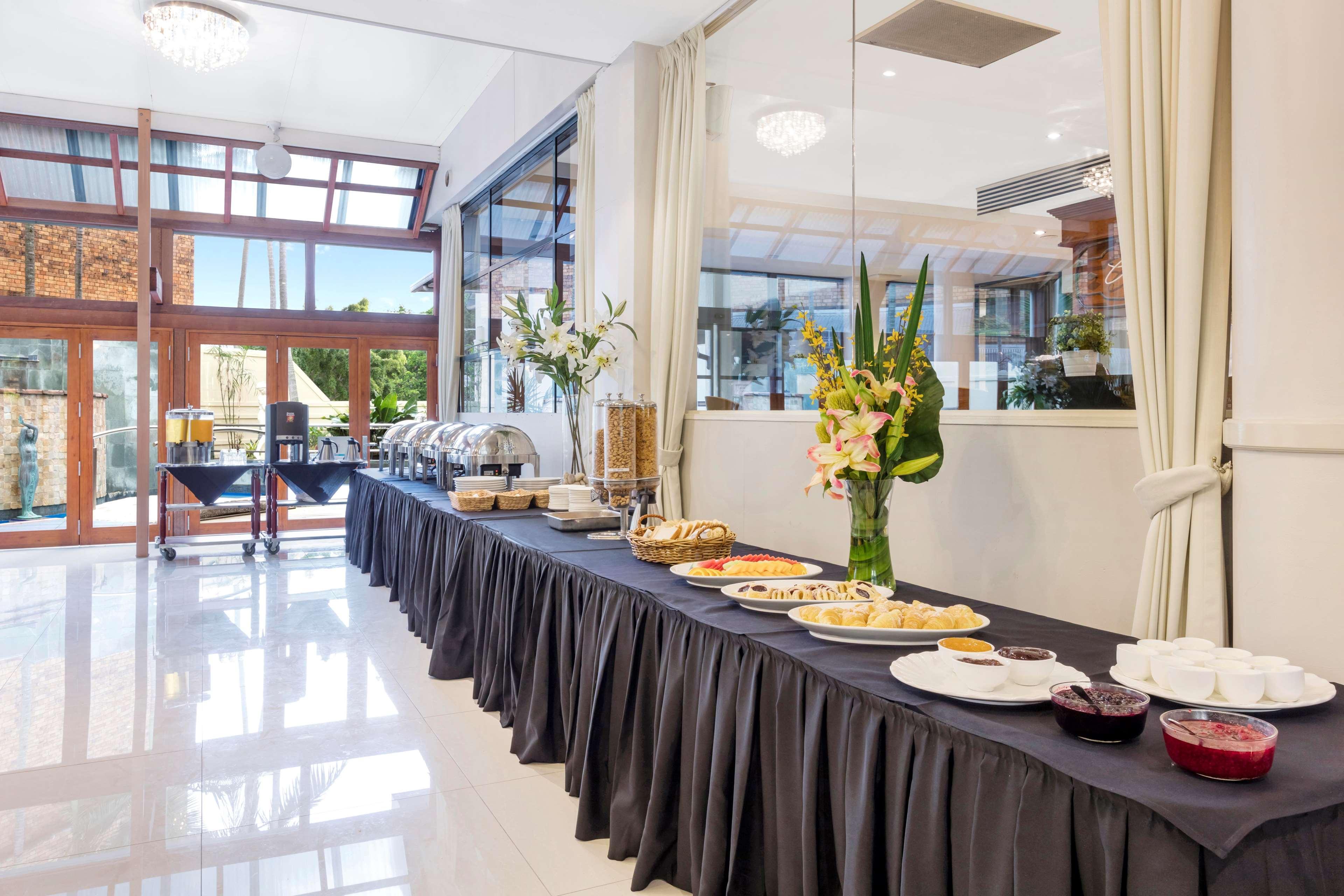Hotel Diana Brisbane Bagian luar foto