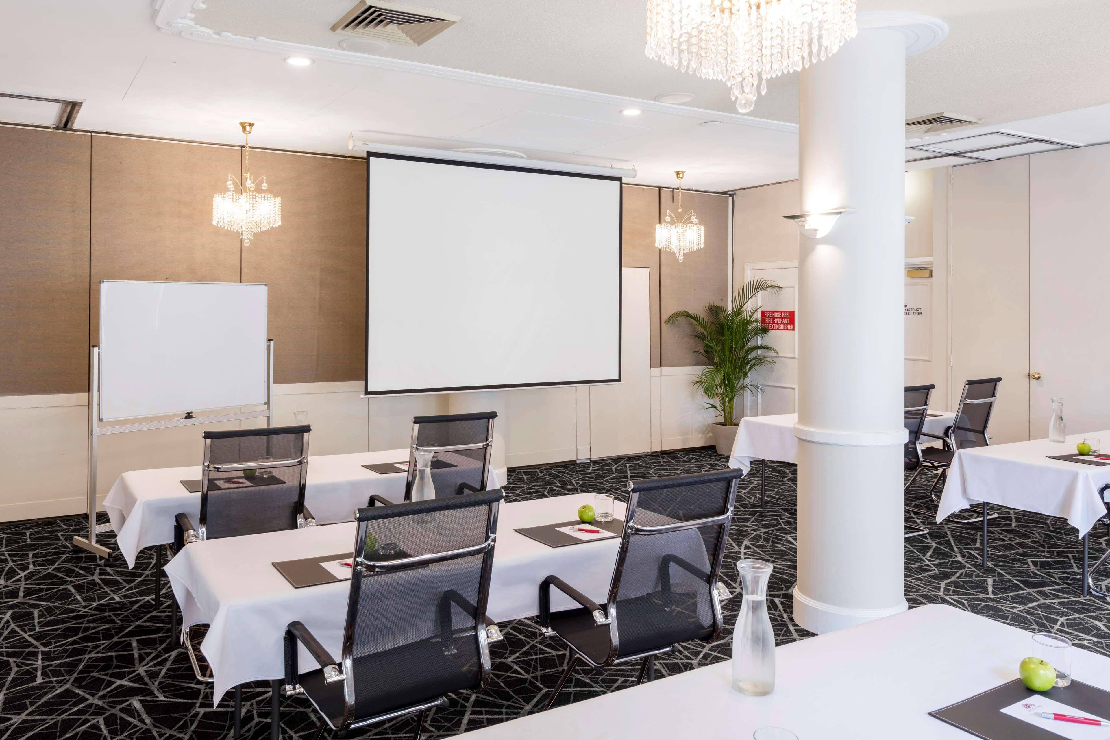 Hotel Diana Brisbane Bagian luar foto