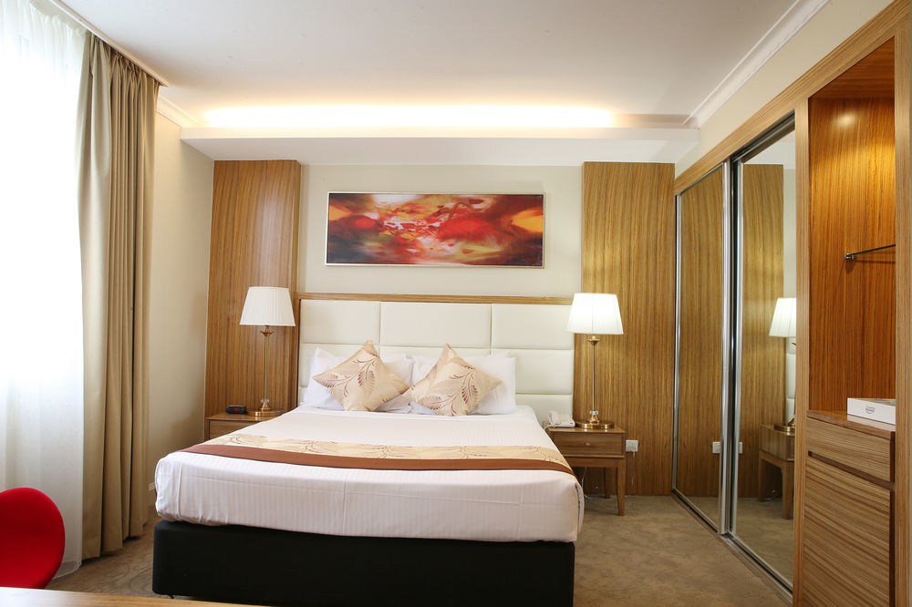 Hotel Diana Brisbane Bagian luar foto